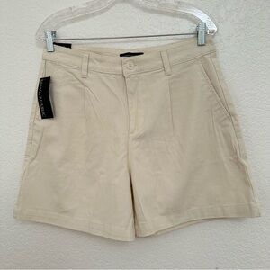 Banana Republic Women's Cream Bermudas Shorts